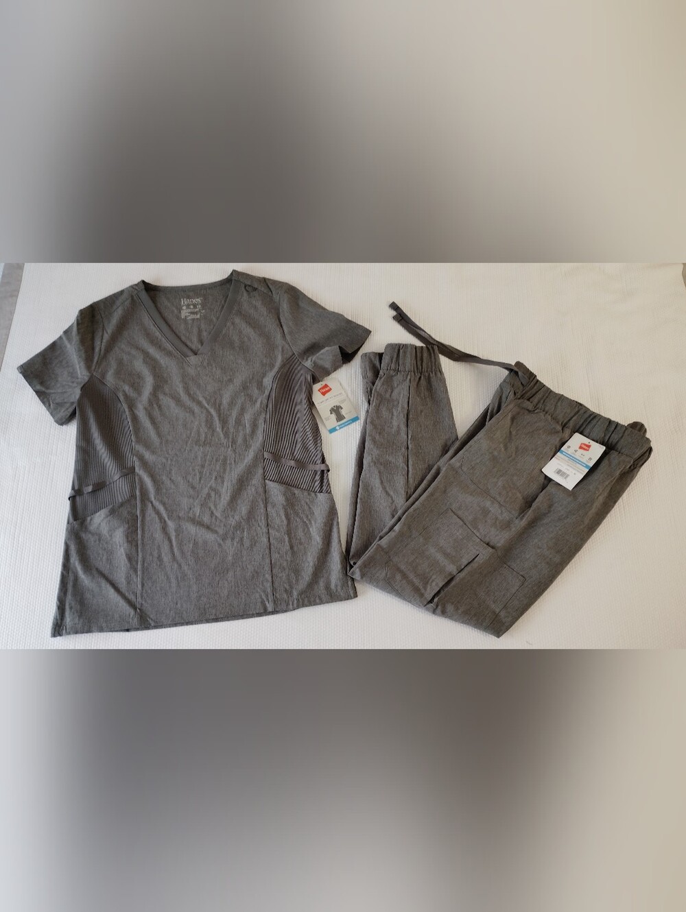 NWT Hanes Comfort Fit Scrub Set - Gray Jogger & V-Neck Top - Multiple Sizes.